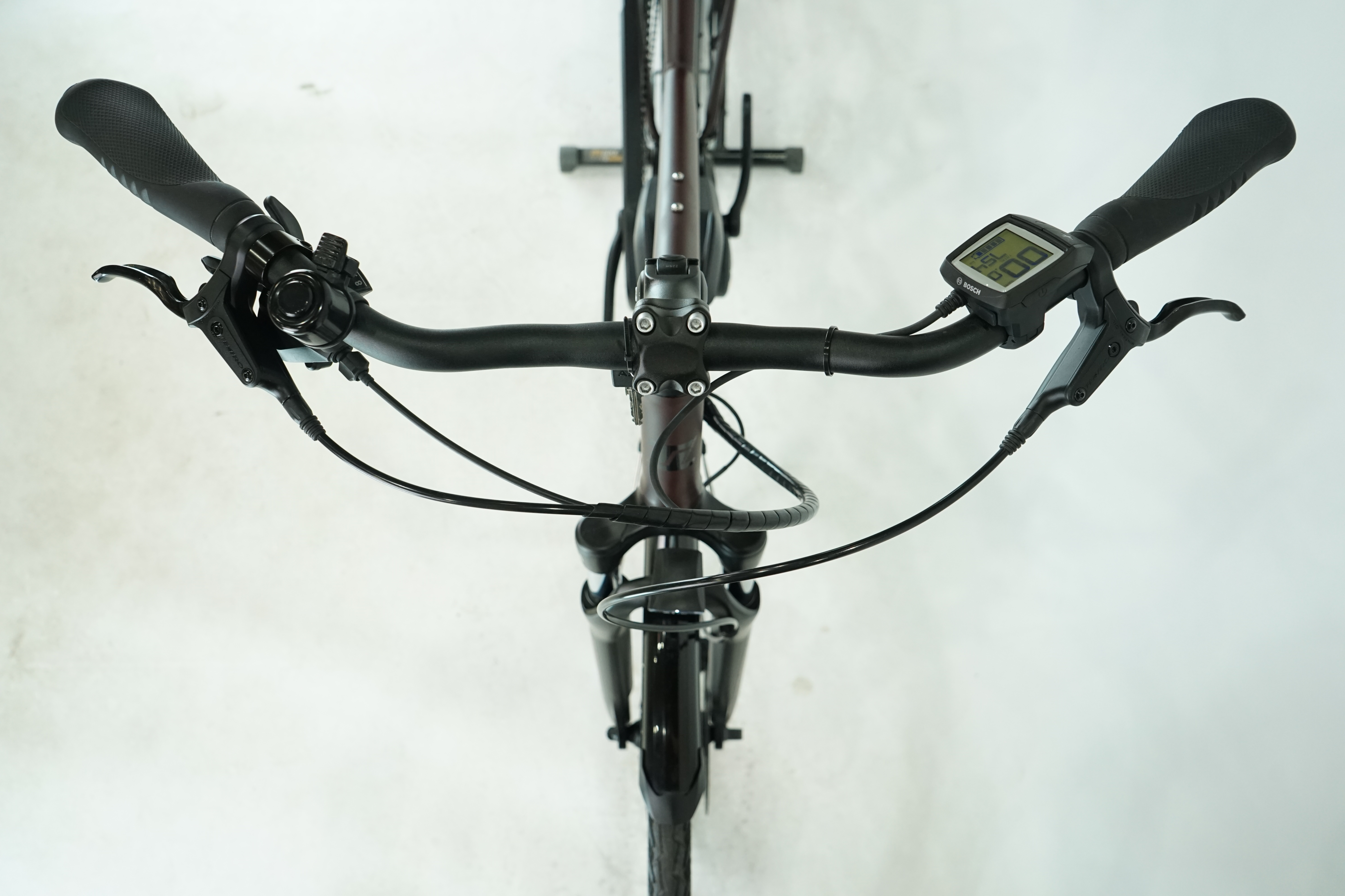 Triumph E-Bird Plus 8K 2022 - Trekking E Bike - 400Wh - 28Zoll - Damen Sport