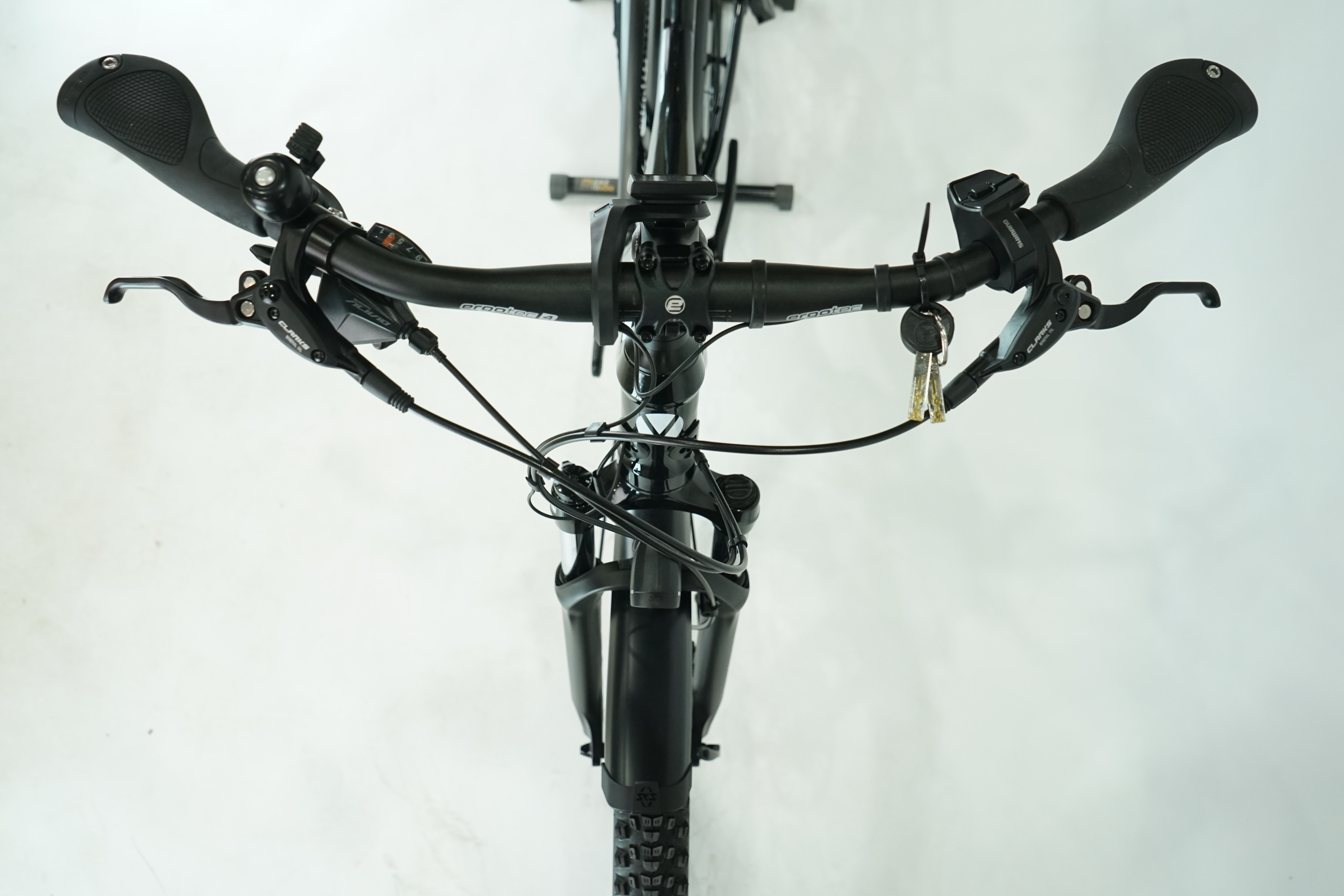 Velo de Ville AES 900 2023 - Trekking E Bike - 504 Wh - 27,5 Zoll - Damen Sport