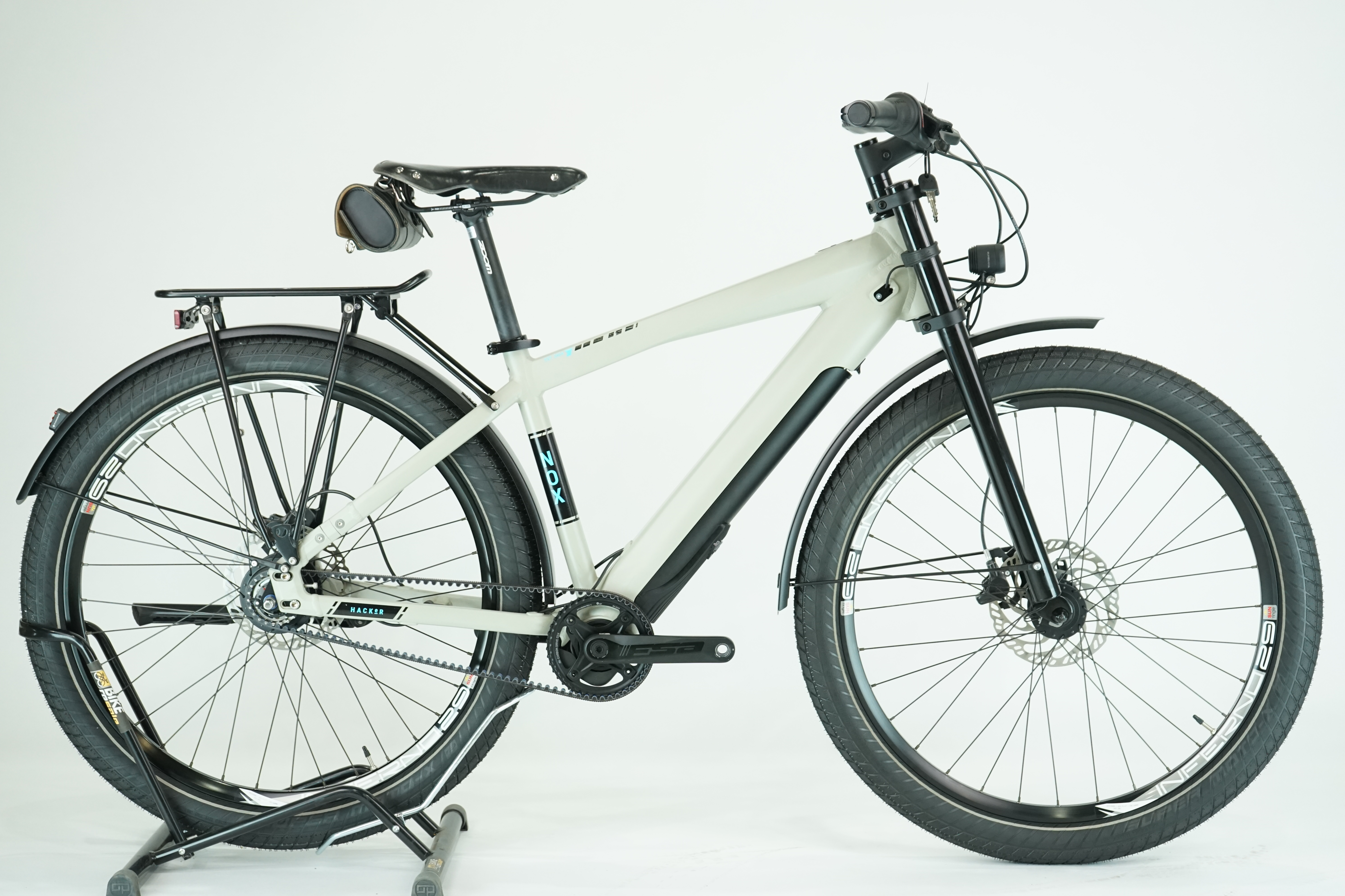 Nox Cycles Metropolis Hacker 2021 - SUV E Bike - 252 Wh - Riemen - 27,5 Zoll - Diamant