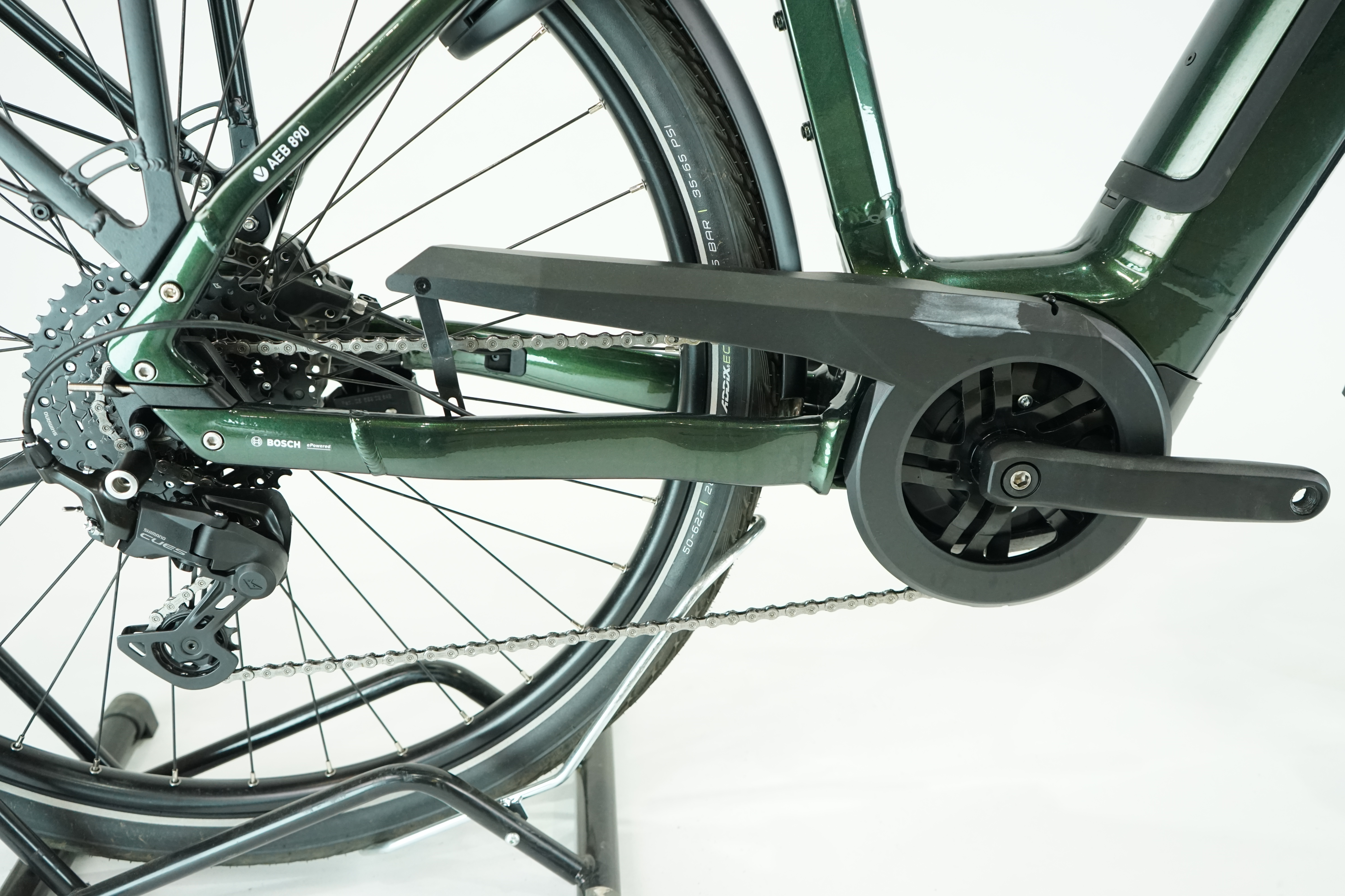 VELO DE VILLE AEB 890 2023 - Trekking E Bike - 625 Wh - Tiefeinsteiger