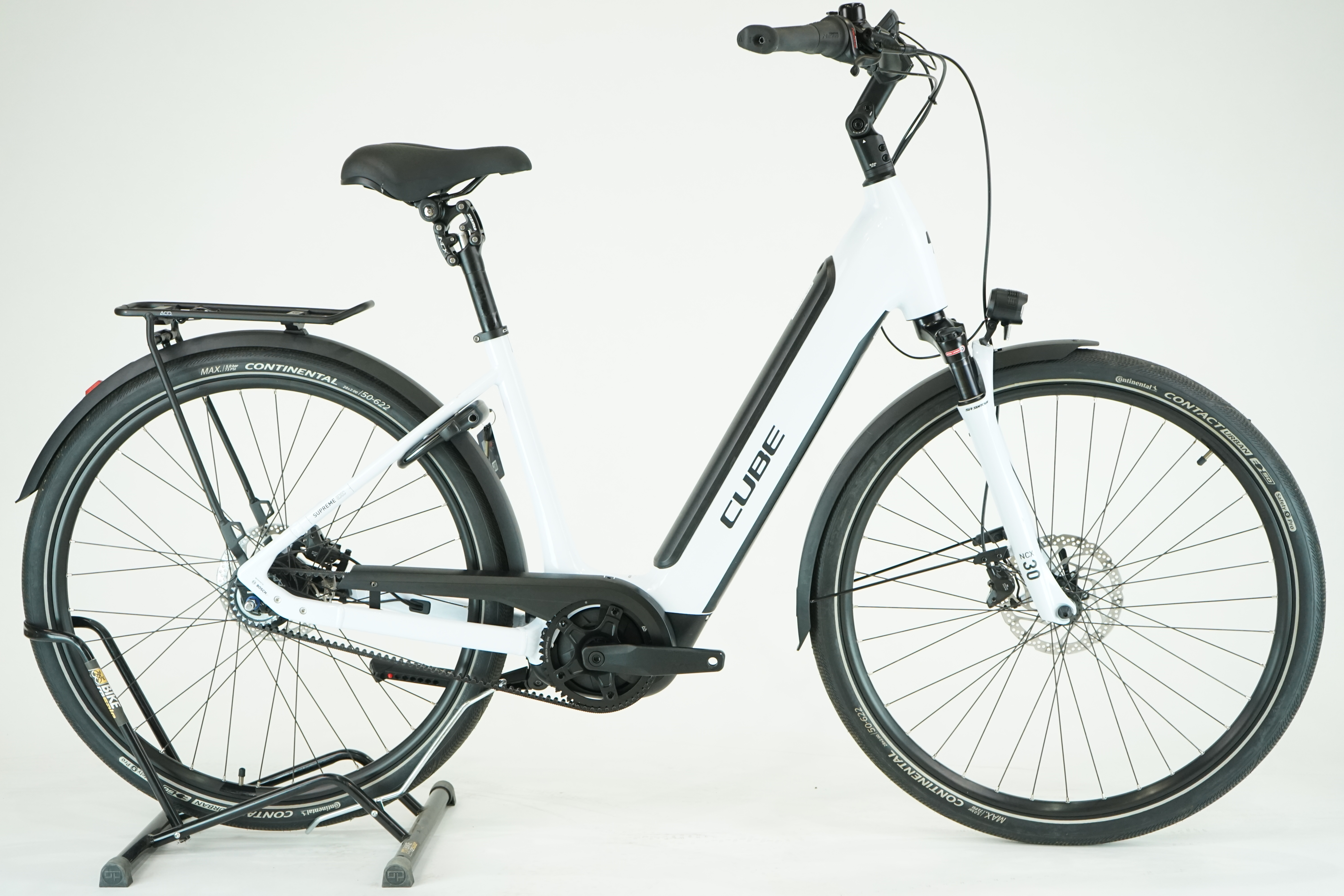 Cube Supreme Hybrid EXC 2023 - City E Bike - 500 Wh - Riemen - Tiefeinstieg