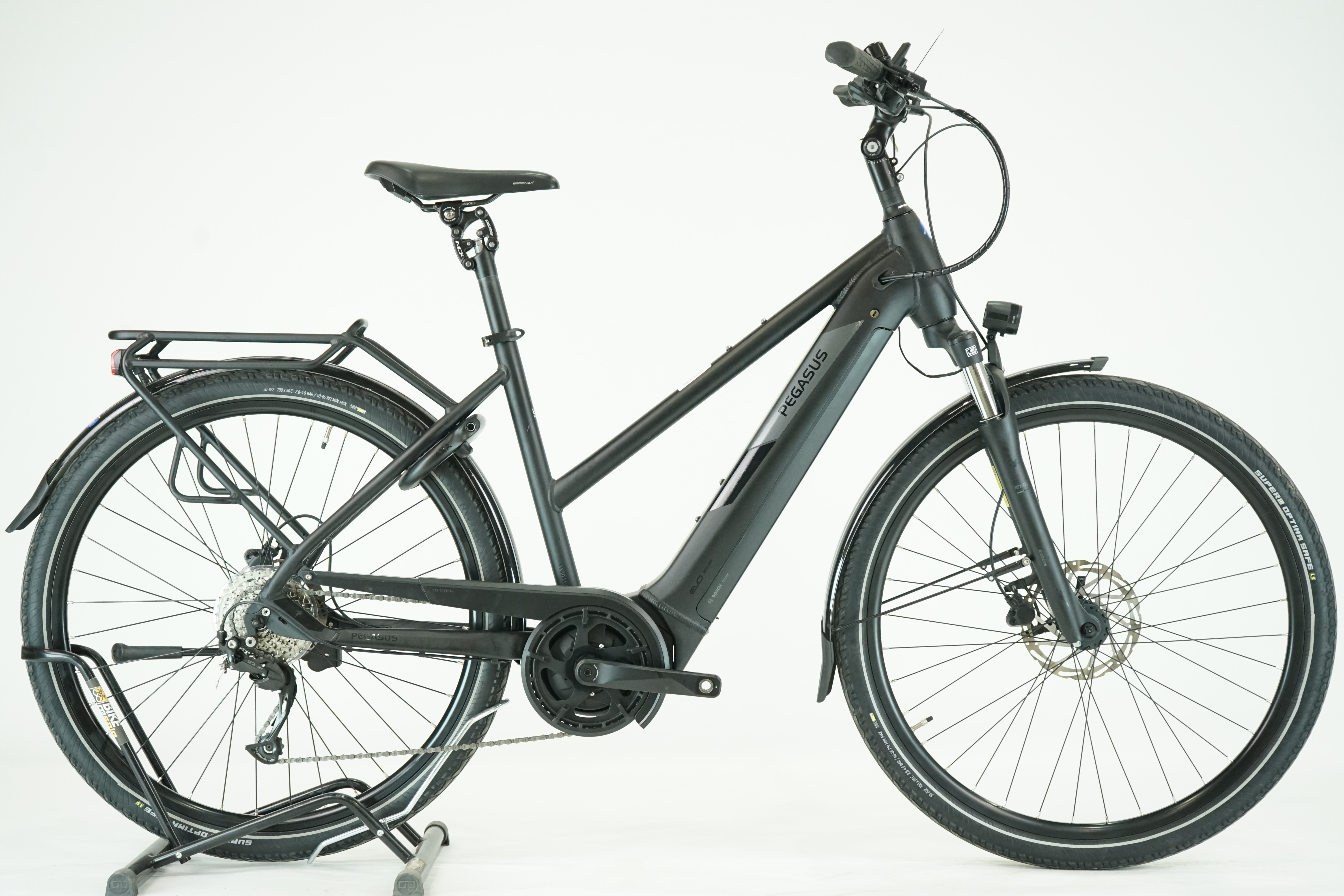 Pegasus Solero EVO 9 2023 - Trekking E Bike -625 Wh - Damen Sport