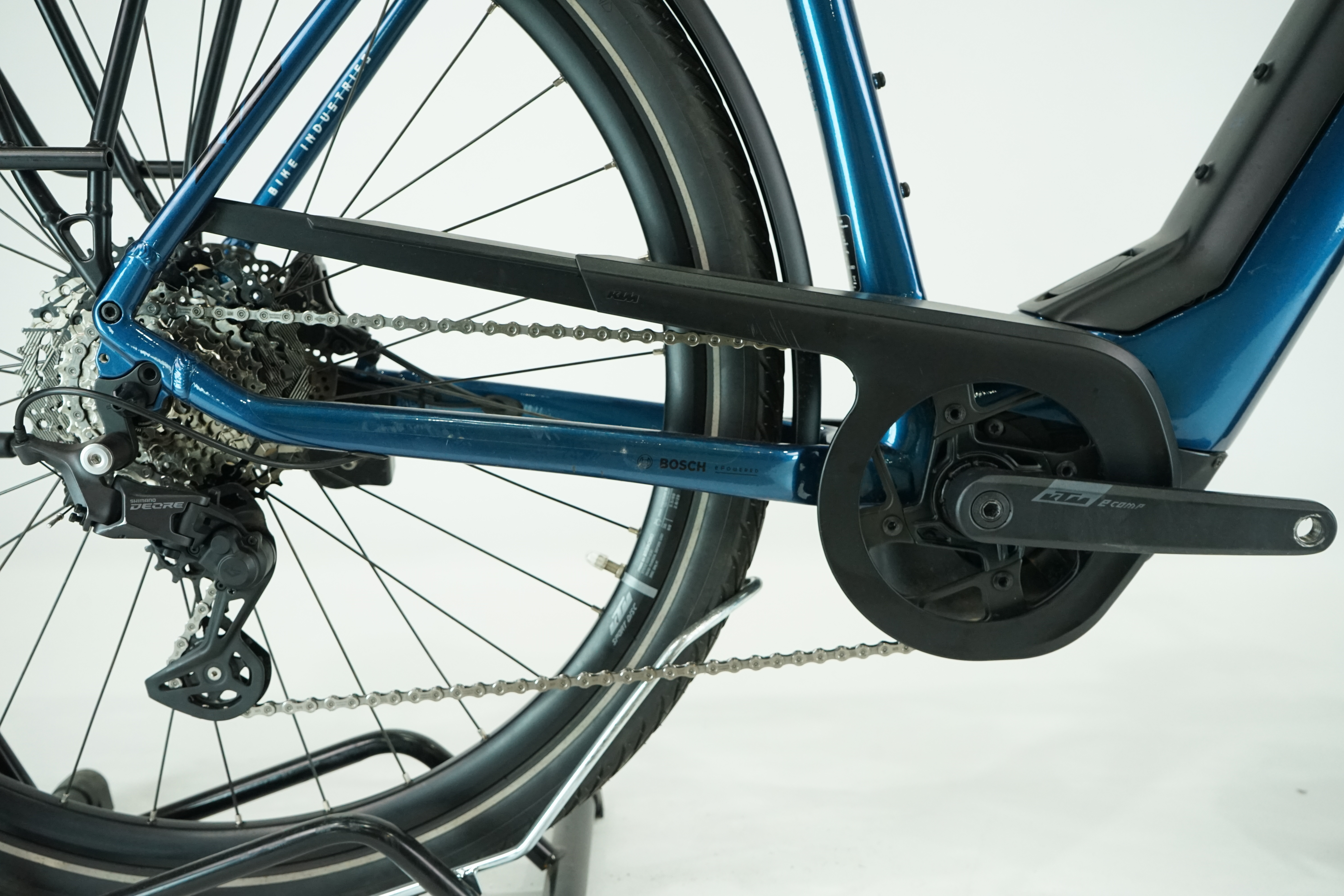 KTM Macina Style 730 2023 - Trekking E Bike - 750 Wh - 28 Zoll - Diamant