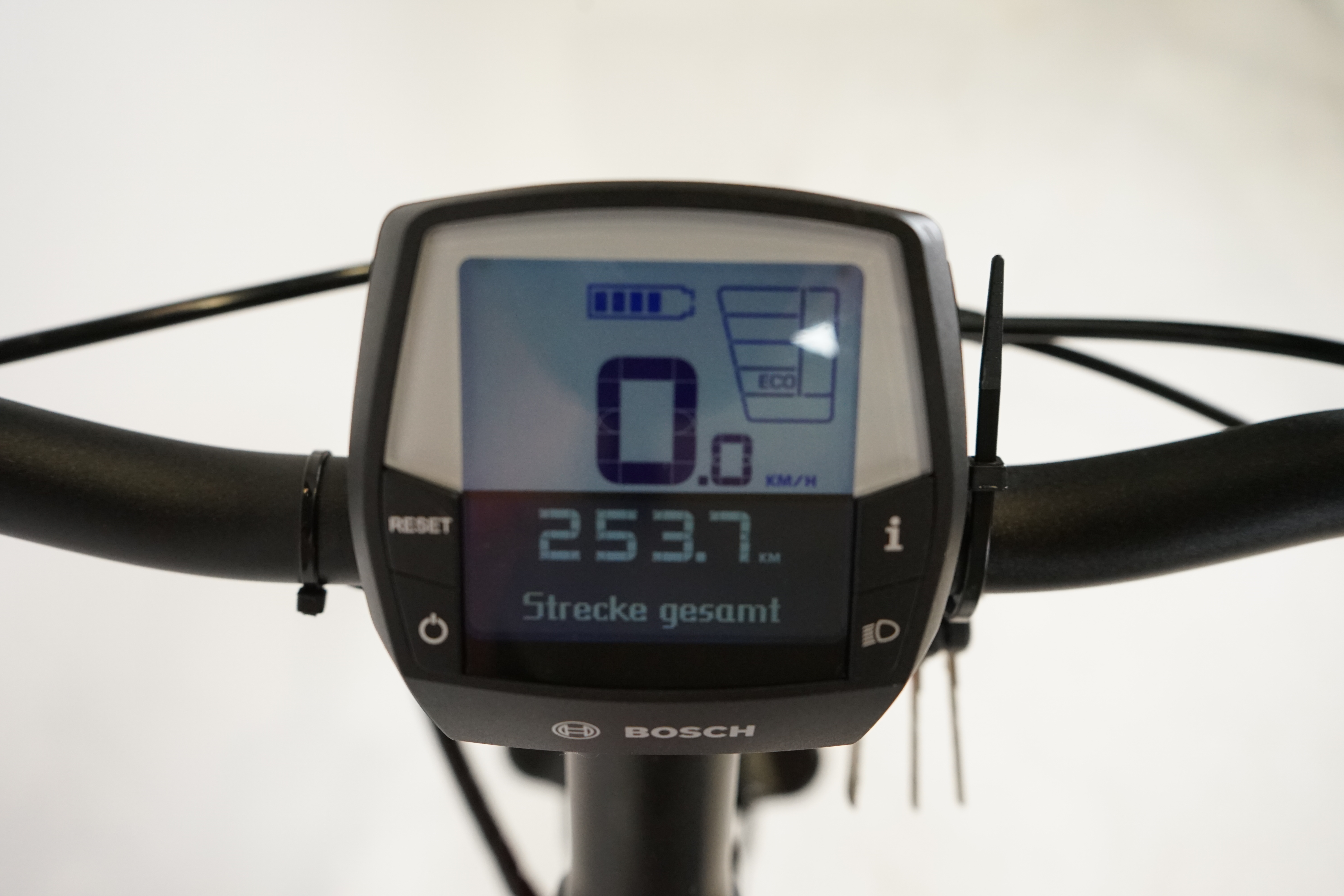 PEGASUS Solero E8R Plus 2021 - City E Bike - 500 Wh - Tiefeinsteiger