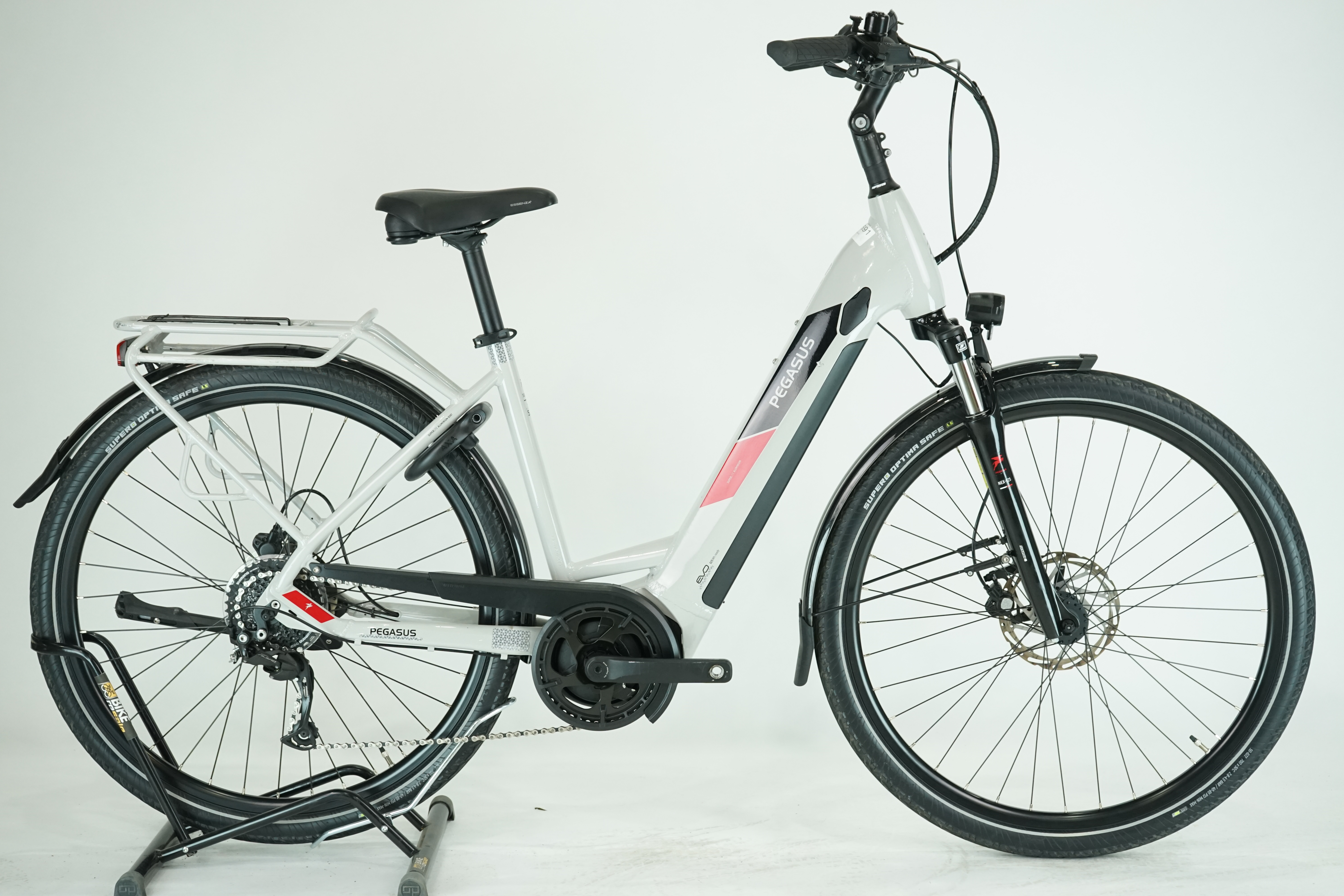 Pegasus Solero Evo 9 2022 - Trekking E Bike - 625 Wh - Tiefeinstieg