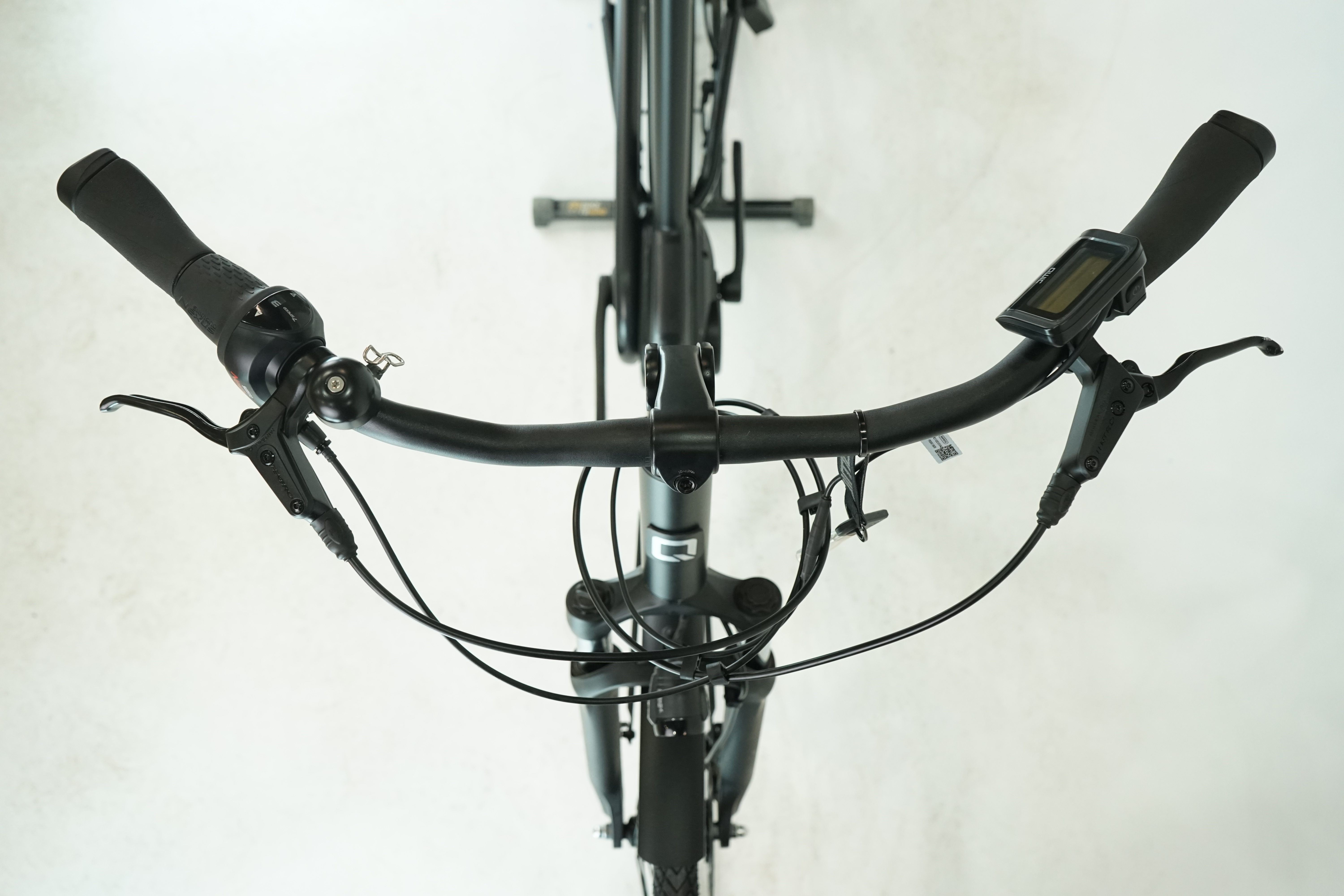 Qwic Premium MN7D 2022 - City E Bike - 625 Wh - Tiefeinstieg