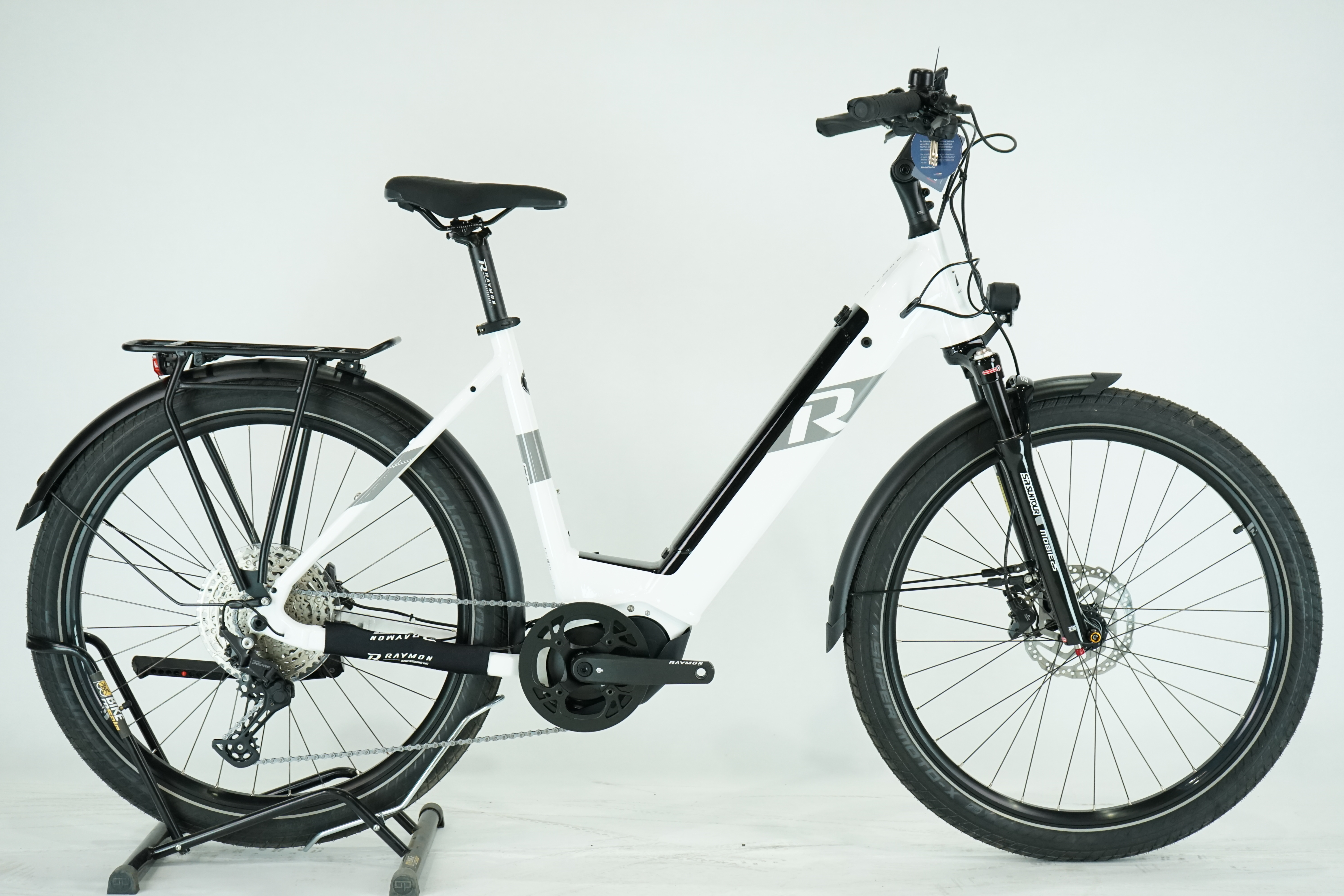 Raymon TourRay E 7.0 2022 - Trekking E Bike - 630 Wh - Tiefeinsteiger 