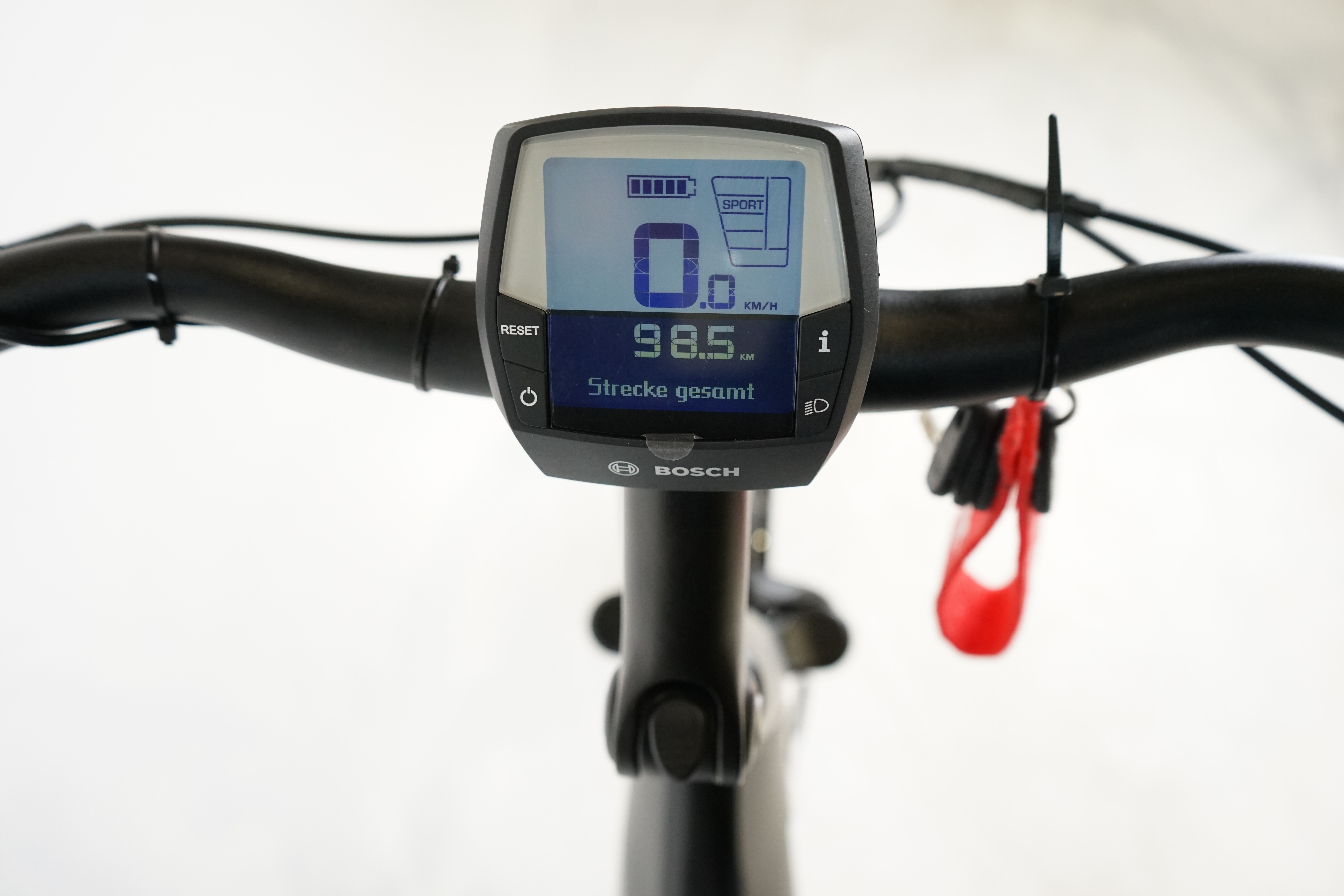 Pegasus Solero Evo 8F 2022 - City E Bike - 500 Wh - Tiefeinsteiger