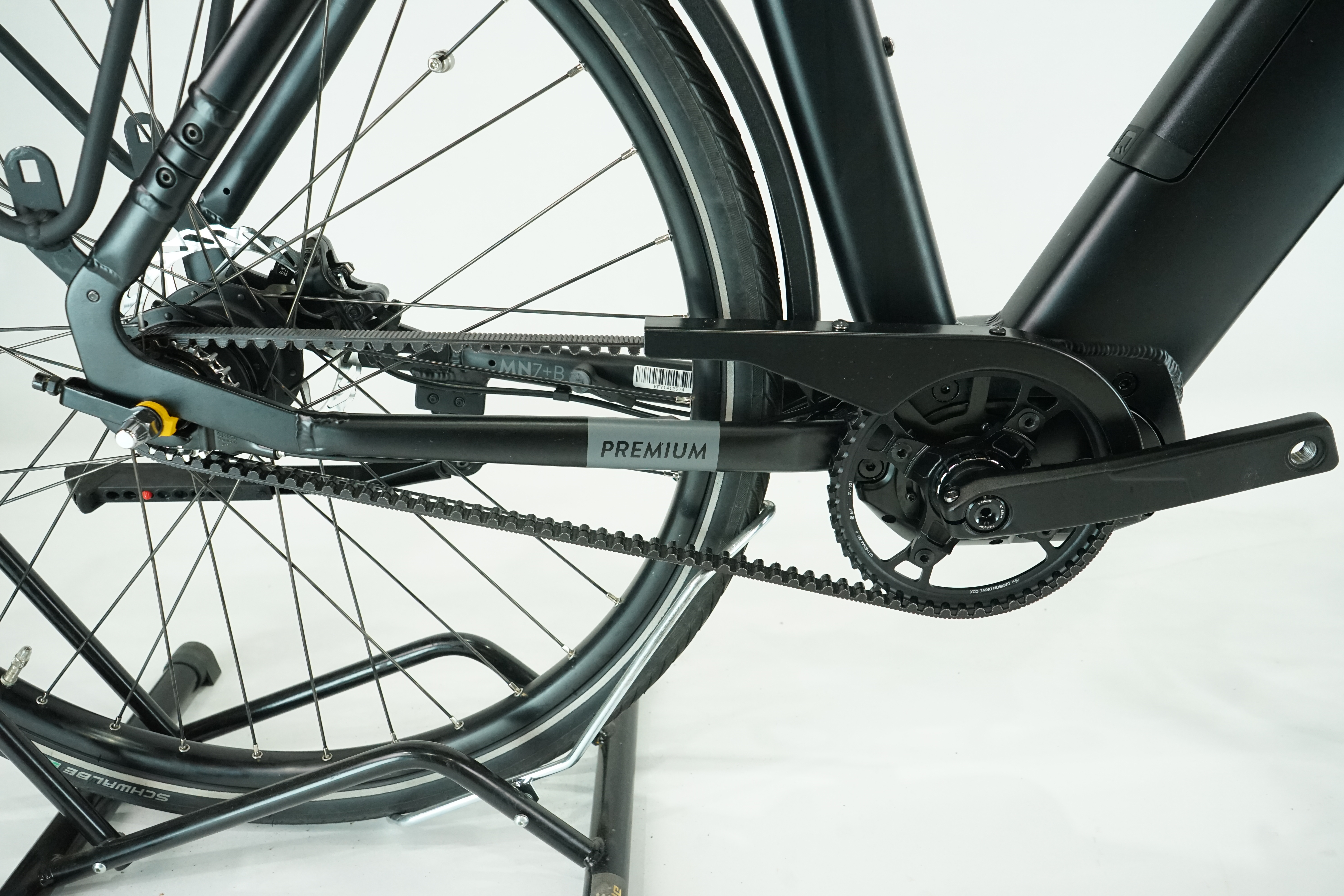 Qwic Premium i MN7+ 2022 - City E Bike - 540 Wh - Riemen - Diamantrahmen