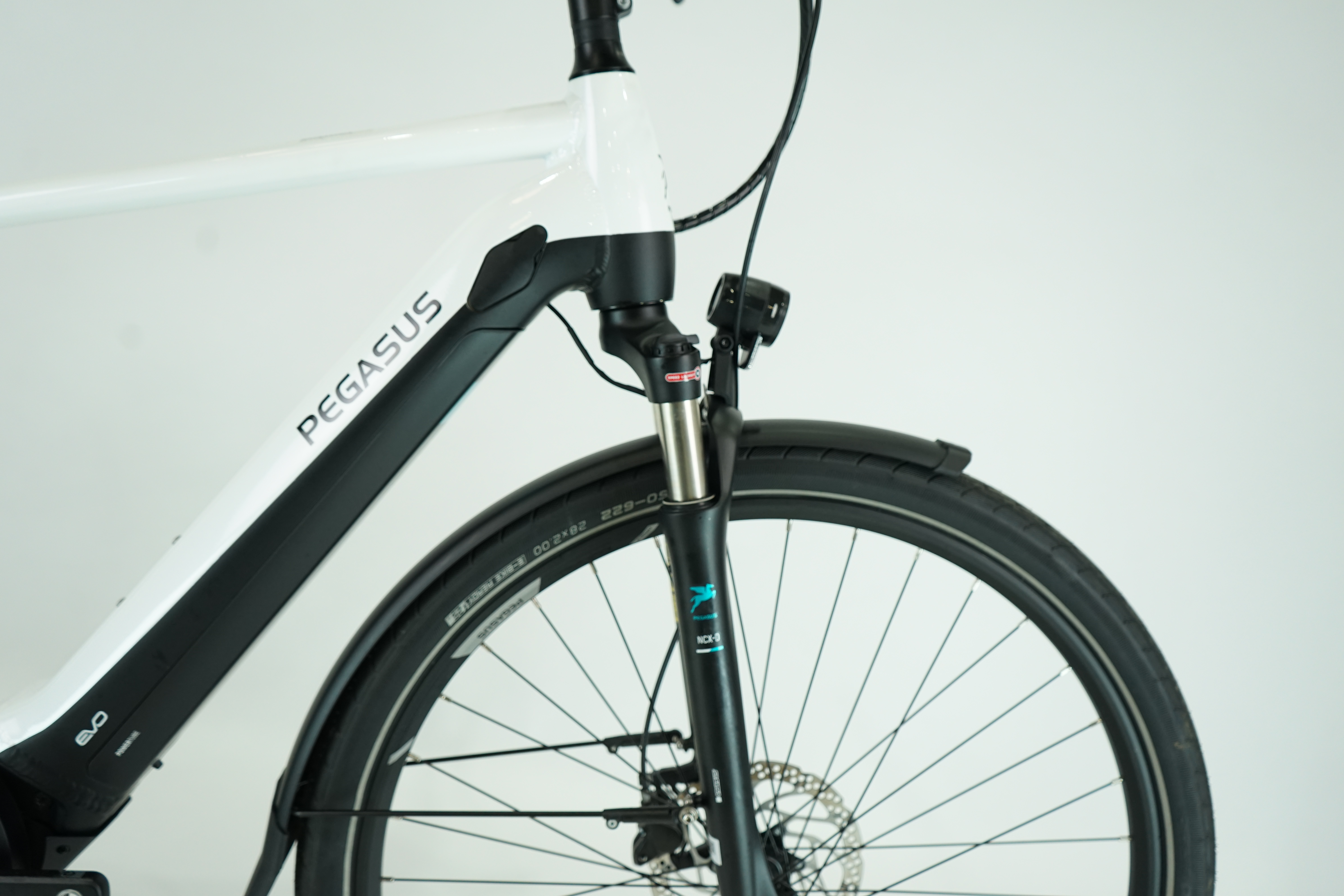 PEGASUS Premio Evo 10 Lite 2022 - Trekking E Bike - 625 Wh - Diamant - 28 Zoll