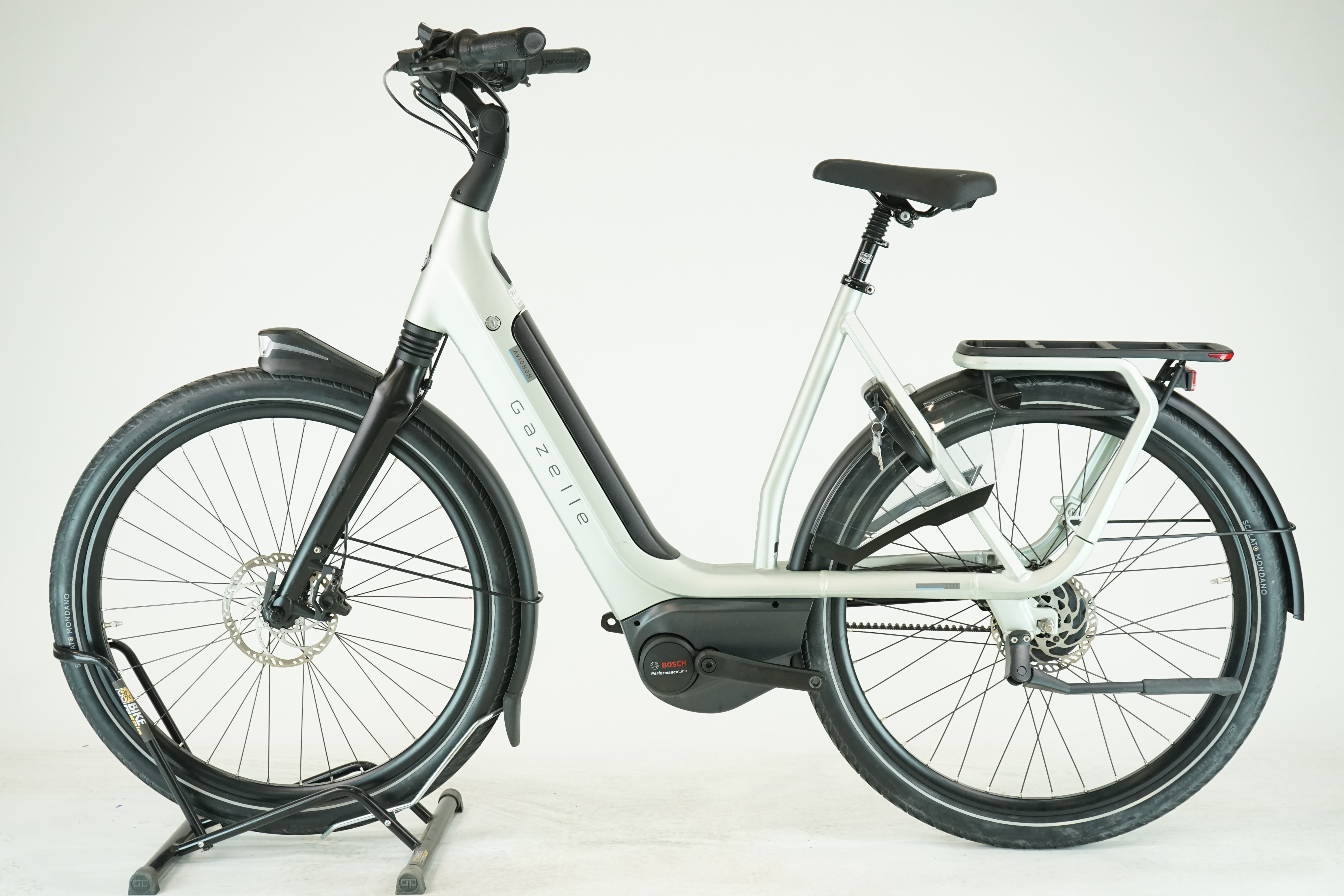 Gazelle Avignon C380 HMB 2023 - Trekking E Bike - 625 Wh - Riemen - Tiefeinstieg