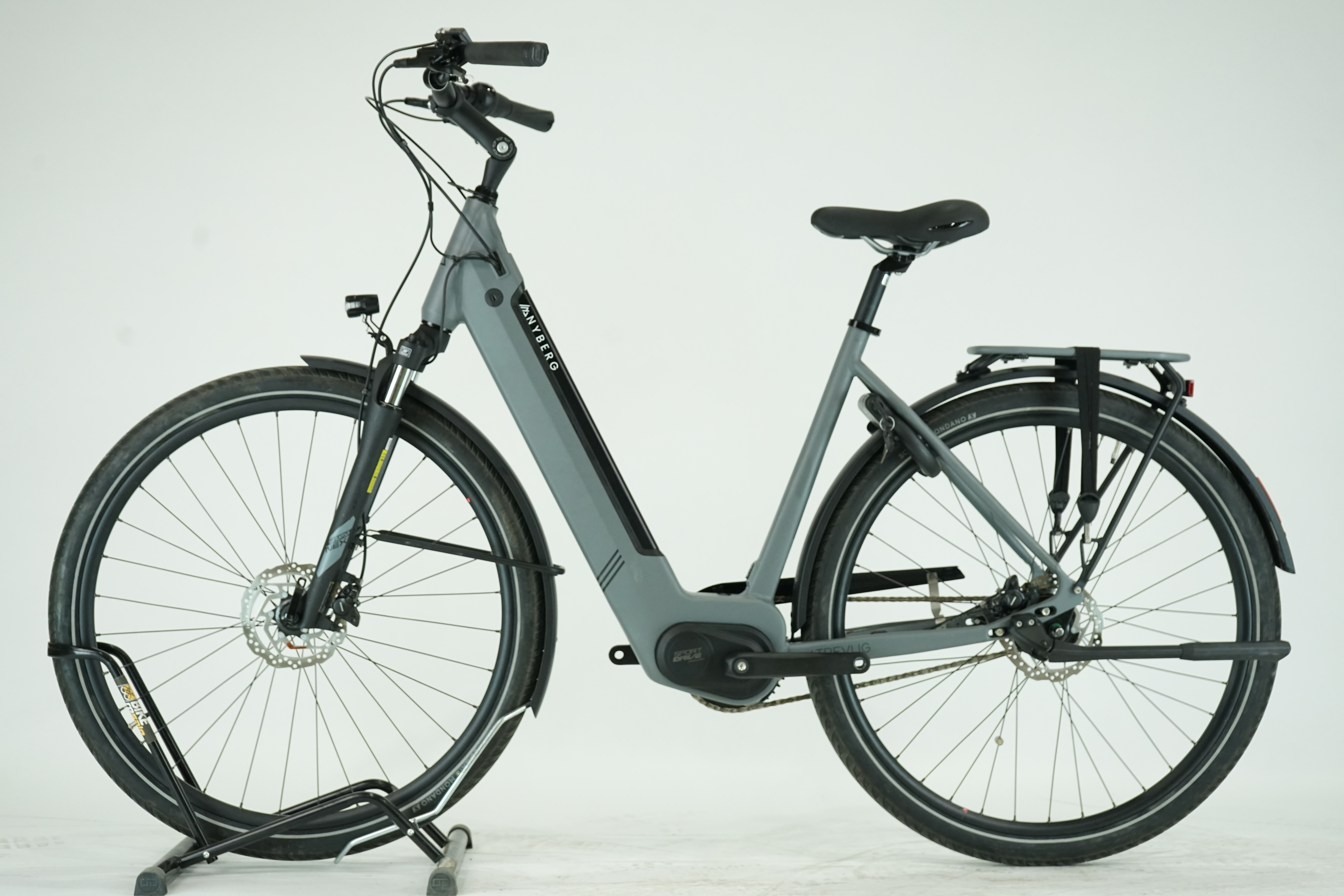 Nyberg Trevlig 2021 - City E Bike - 500 Wh - Tiefeinsteiger - 28 Zoll