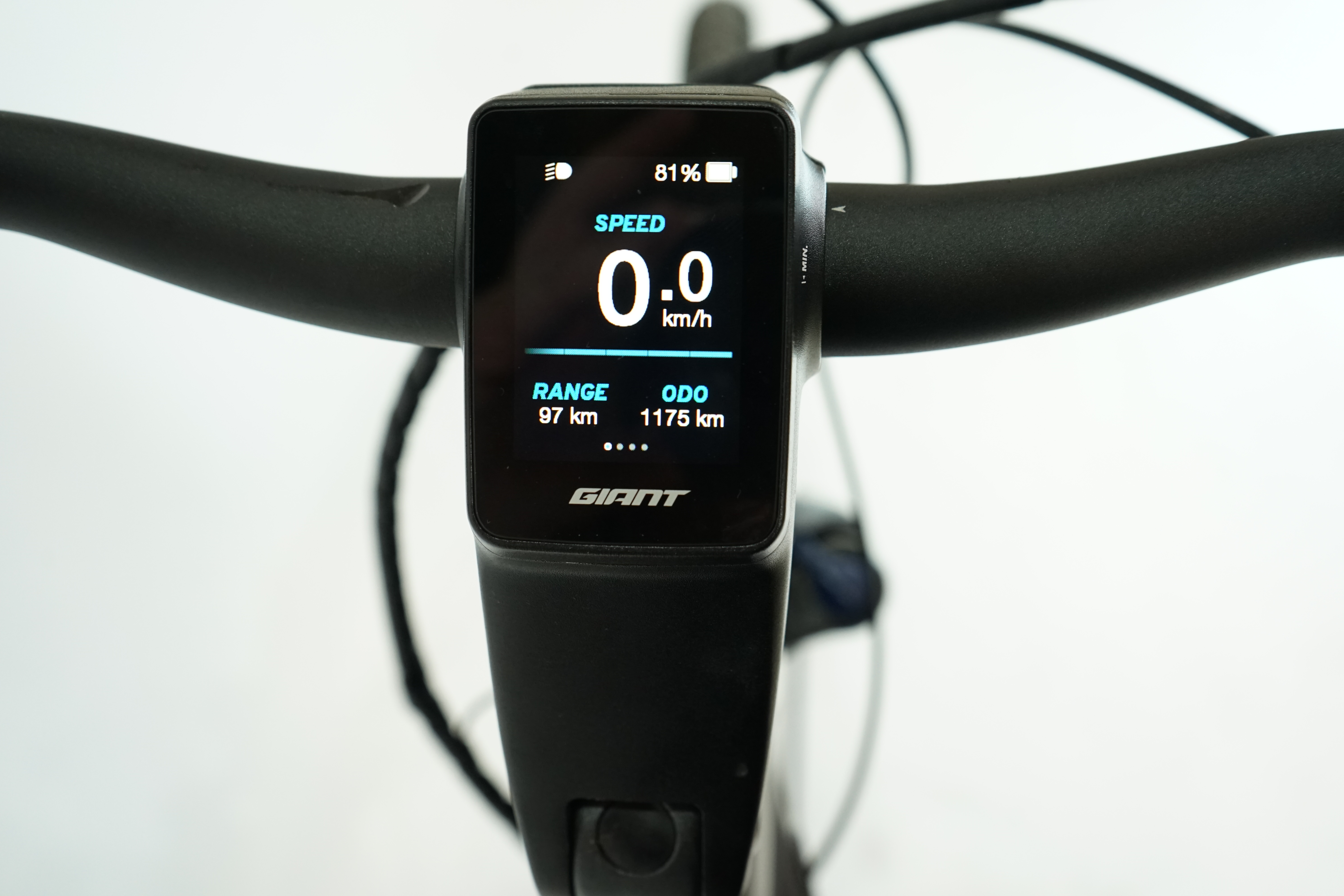 Giant DailyTour E+3 GTS 2023 - Trekking E Bike - 500 Wh - Diamant