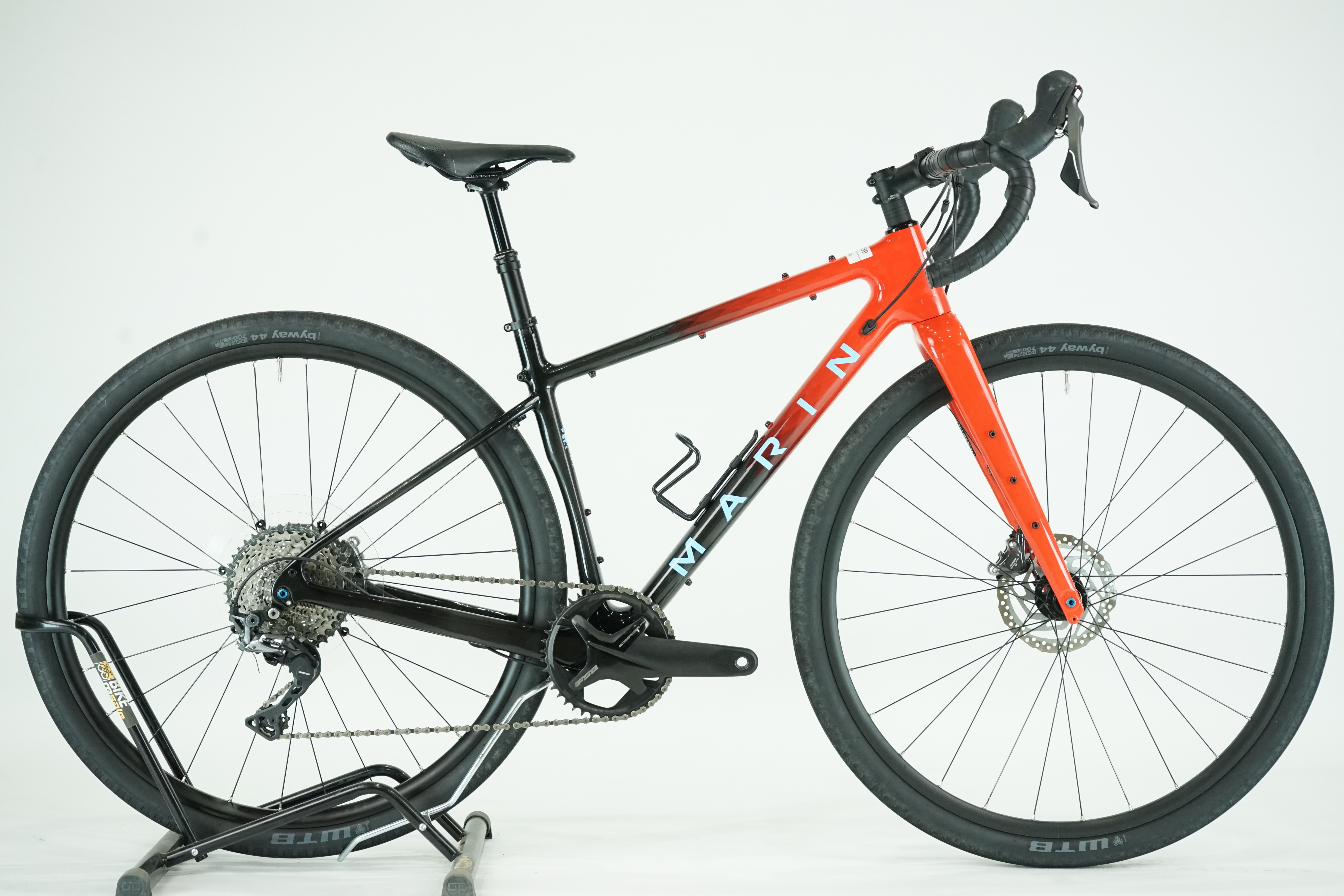 Bottom Bracket Marin Headlands 2021 Carbon Gravel Bike 2021 Marin