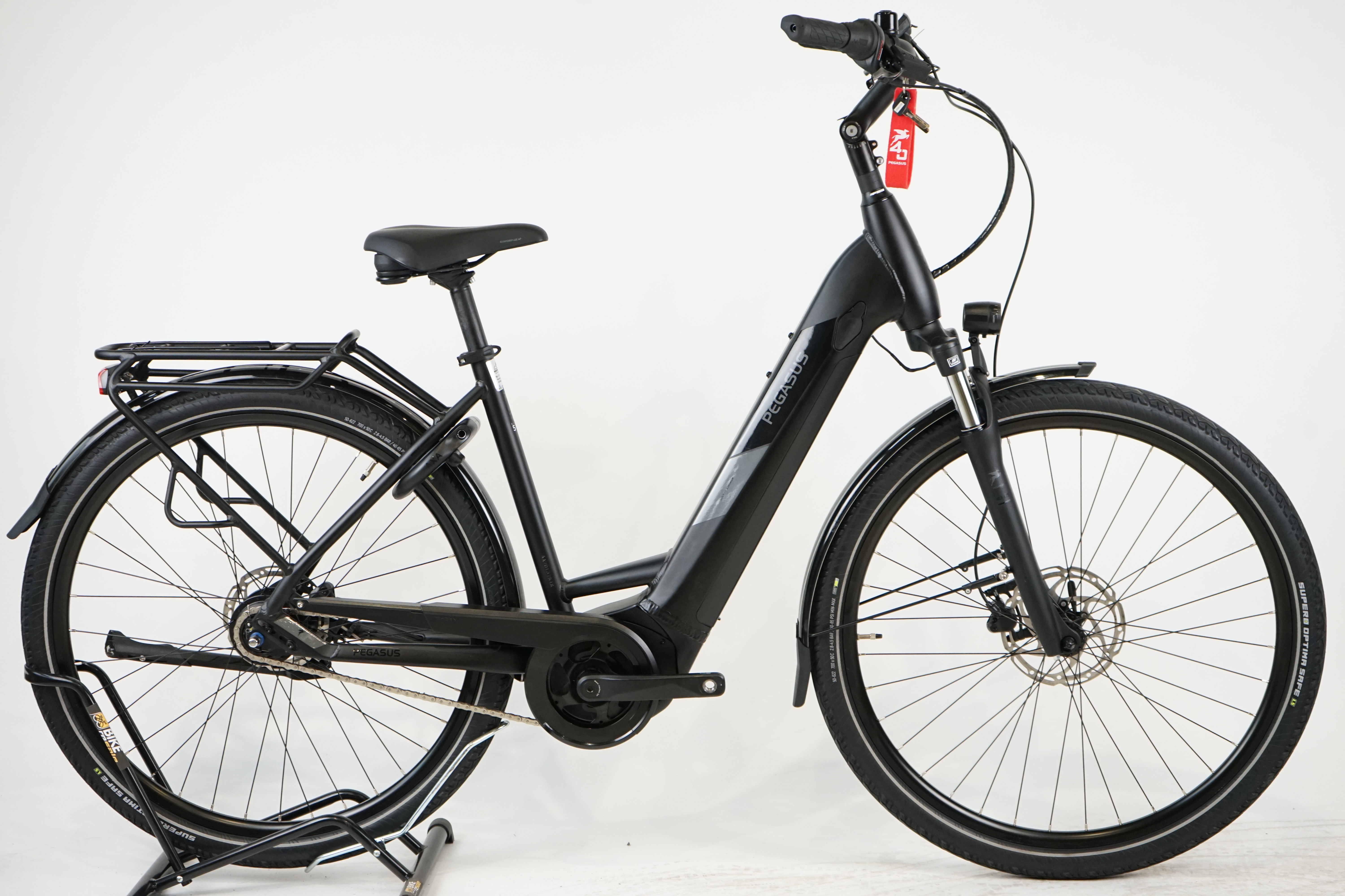 Pegasus Solero Evo 8F 2022 - City E Bike - 500 Wh - Tiefeinsteiger