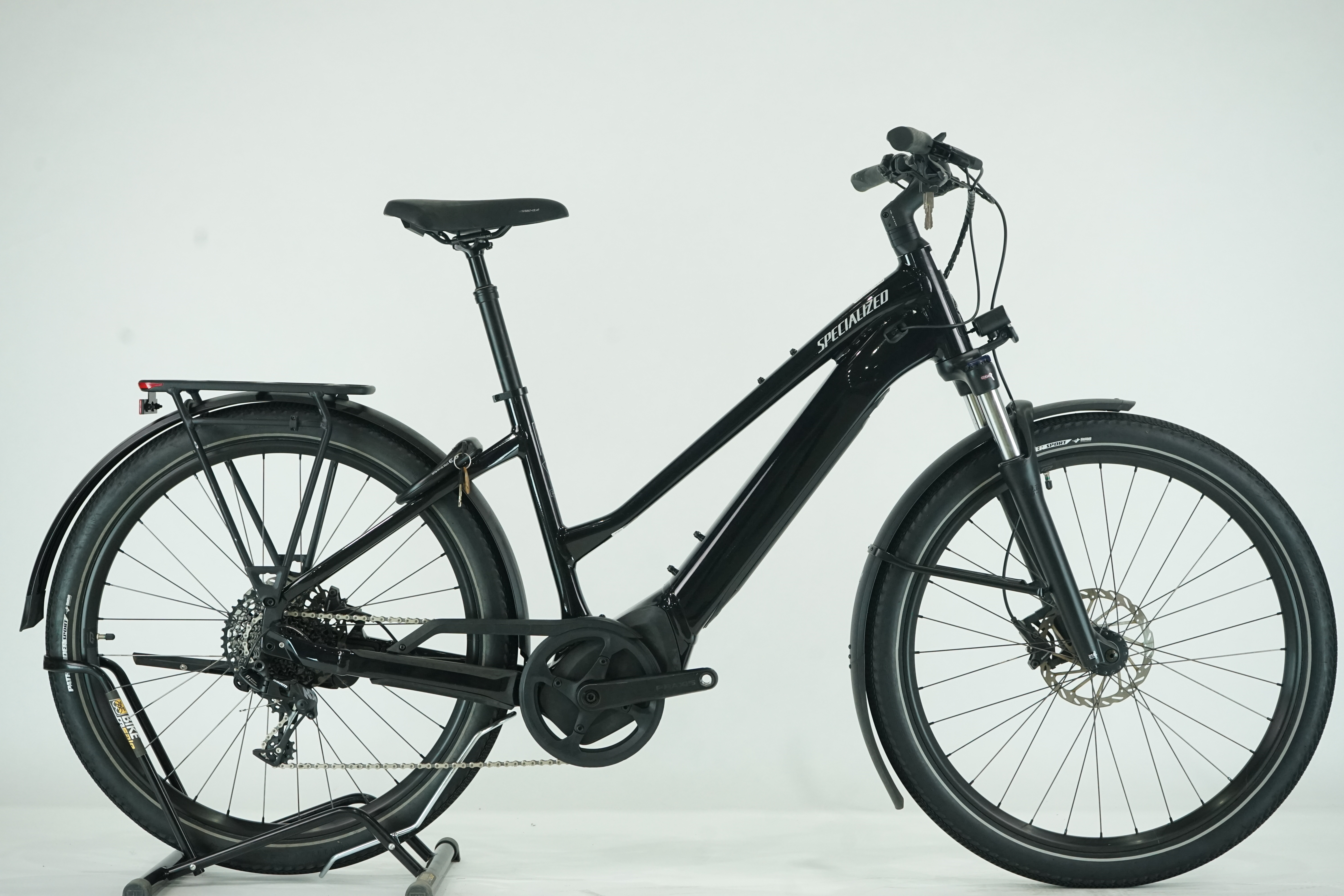 Specialized Turbo Vado 4.0 Step-Through 2022 - Trekking E Bike - 710 Wh - 27,5 Zoll - Damen Sport