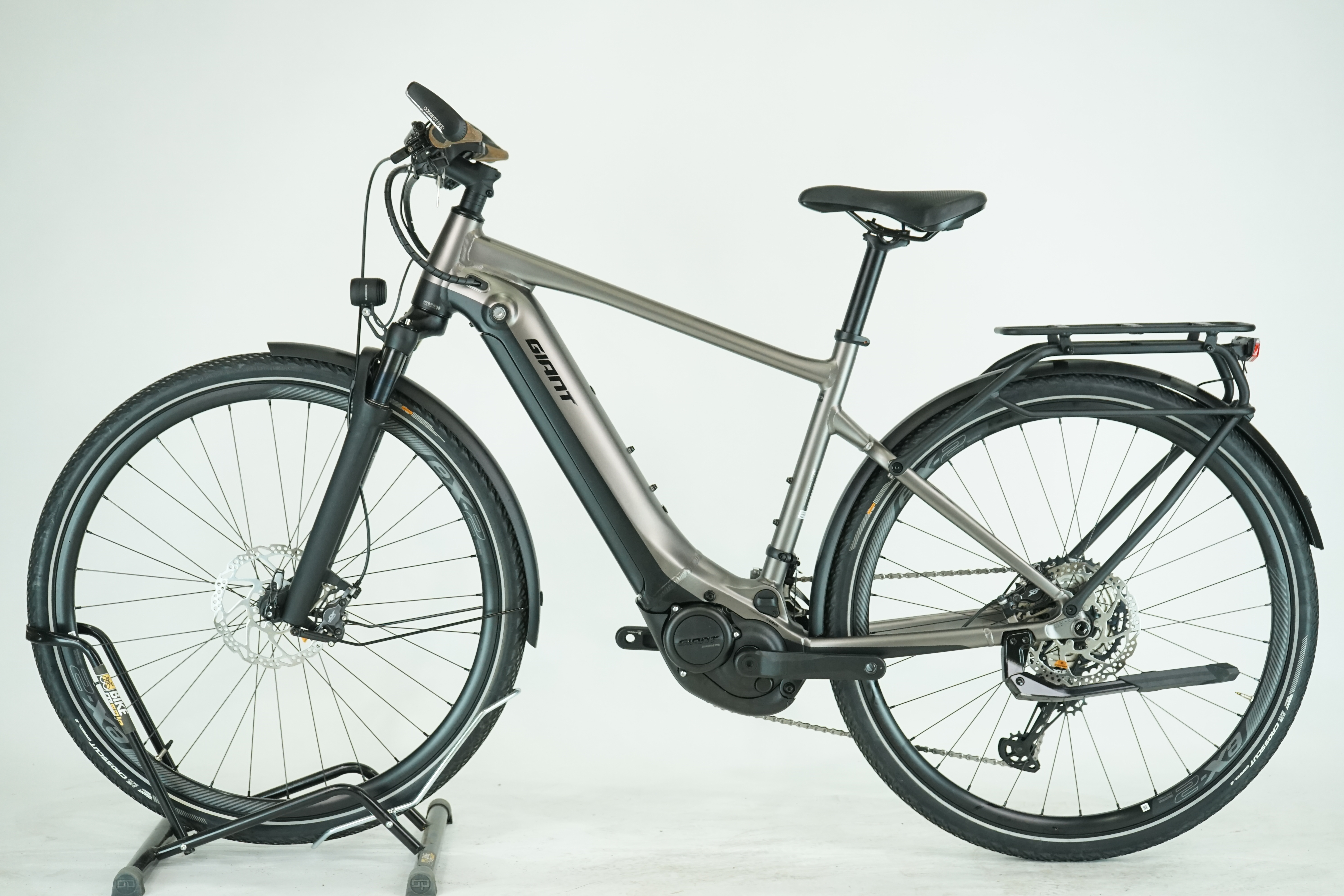 Giant Explore E+ Pro 0 GTS 2022 - Trekking E Bike - 621 Wh - Diamant