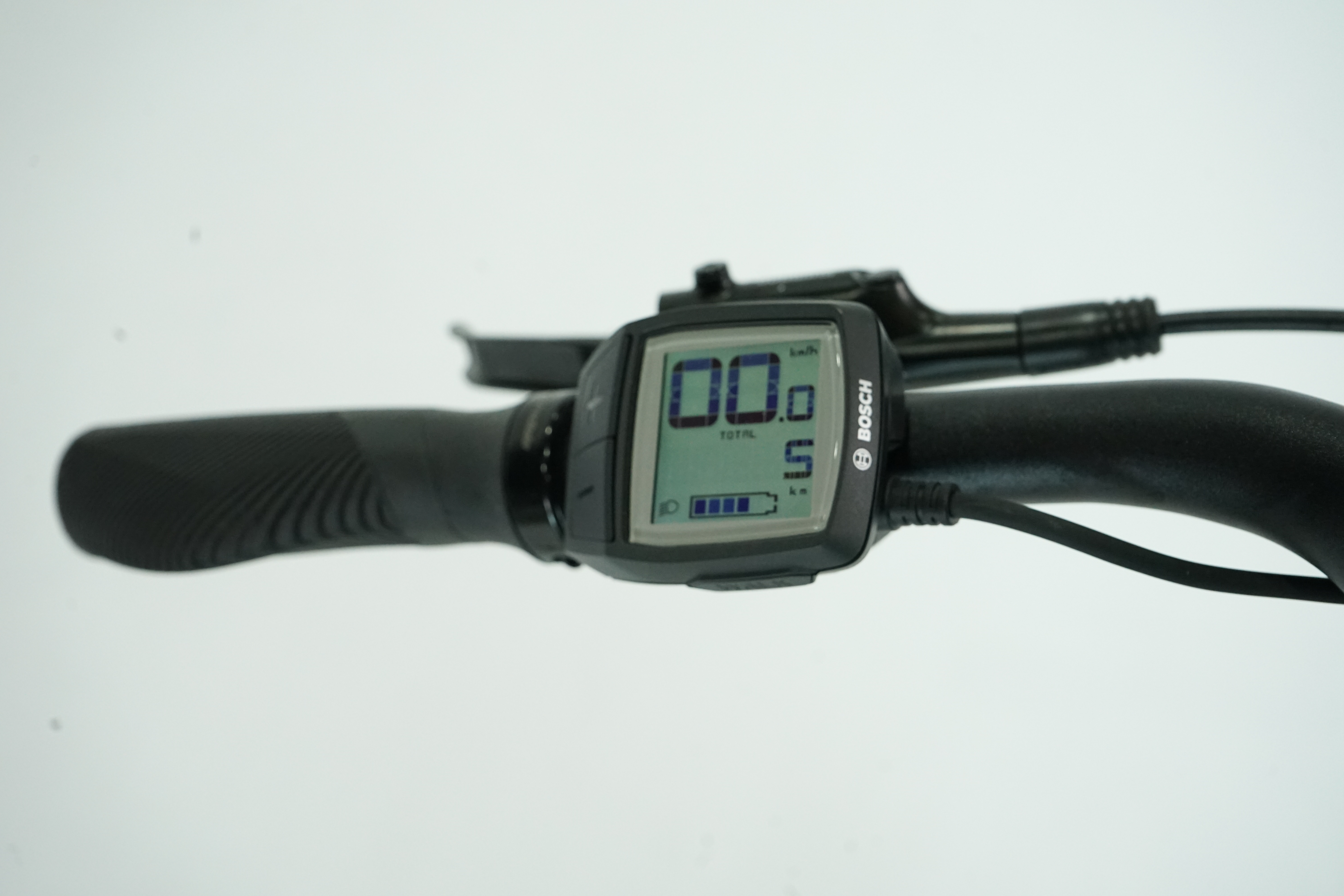 Cannondale Mavaro Neo 5+ 2024 - Trekking E Bike - 625 Wh - Tiefeinsteiger